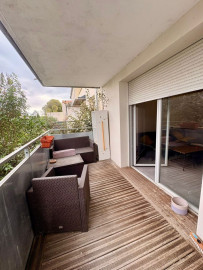 
                                                                                        Vente
                                                                                         T4 87m2 - 3 chambres, balcon, parking