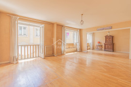 
                                                                                        Vente
                                                                                         T4 à deux pas de la Place Bellecour