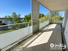 
                                                                                        Vente
                                                                                         T4 avec extérieur et vue exceptionnelle sur le lac