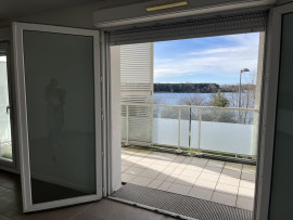 
                                                                                        Vente
                                                                                         T4 avec extérieur et vue exceptionnelle sur le lac