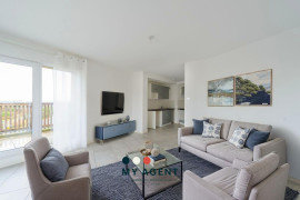 
                                                                                        Vente
                                                                                         T4 avec grande terrasse 35m2 – Dernier étage