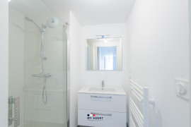 
                                                                                        Vente
                                                                                         T4 avec grande terrasse 35m2 – Dernier étage