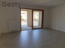 
                                                                                        Location
                                                                                         T4 avec loggia et parking, proche tram B