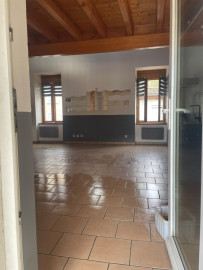 
                                                                                        Location
                                                                                         T4 bis centre ville Tain l'Hermitage