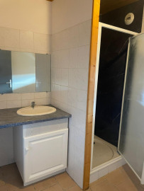 
                                                                                        Location
                                                                                         T4 bis centre ville Tain l'Hermitage