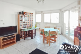 
                                                                                        Vente
                                                                                         T4 de 80m² avec balcon et garage