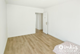 
                                                                                        Vente
                                                                                         T4 de 91m² avec balcon et possibilité de garage