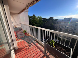 
                                                                                        Vente
                                                                                         T4, dernier étage, 85 m², quartier Aqueducs