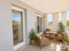 
                                                                                        Vente
                                                                                         T4 EN DERNIER ÉTAGE AVEC TERRASSE, VUE DÉGAGÉE