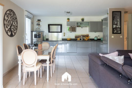 Location
T4 meuble de 88m2 avec jardin