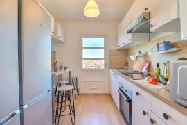 
                                                                                        Location
                                                                                         🏡 T4 Meublé et équipé à Nîmes Centre ✨🏡