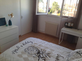 
                                                                                        Location
                                                                                         T4 meublé idéal colocation