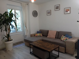 
                                                                                        Location
                                                                                         T4 meublé rénové – 73 m² - Vienne centre