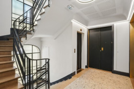 
                                                                                        Vente
                                                                                         T4 ROOFTOP DUPLEX Quartier Champs-Elysées Paris 8