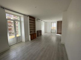 
                                                                                        Location
                                                                                         T4 vide secteur Grandval-Casone