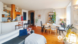 
                                                                                        Vente
                                                                                         T5 de 89m² - immeuble classé avec vue Belledonne
