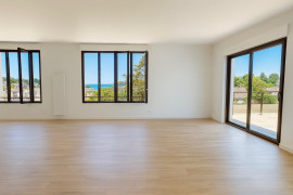 
                                                                                        Vente
                                                                                         T5 dernier étage avec vue exceptionnelle à Pléneuf-Val-André