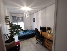 
                                                                                        Location
                                                                                         T5 sur toit avec terrasse sur le ciel de Massy