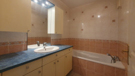 Vente
TALUYERS- T4 de 80 m² + terrasse + parking + cave