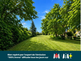 
                                                                                        Vente
                                                                                         Terrain à bâtir à Saint-Julien-des-Landes – Rétro-littoral – 3 445 m² – Rare, arboré et au calme