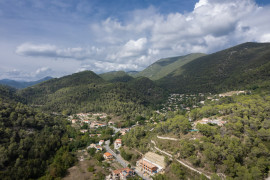 
                                                                                        Vente
                                                                                         TERRAIN CONSTRUCTIBLE PROCHE DES COMMODITÉS