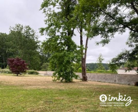 
                                                                                        Vente
                                                                                         Terrain viabilisé avec maison a aménager