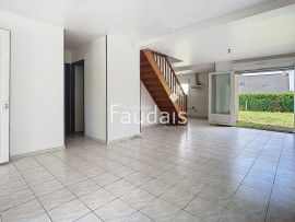 
                                                                                        Vente
                                                                                         TESSY-BOCAGE, Maison 3 chambres avec vie de plain pied