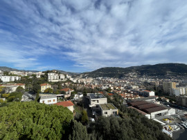 Vente
Toit terrasse au cœur de Cimiez