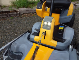 
                                                                                        Jardinage
                                                                                         TONDEUSE AUTOPORTÉE STIGA PARK 4x4 de 125 cm