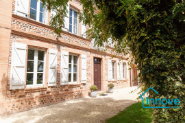 Vente
Toulousaine de caractère entièrement rénovée