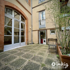 
                                                                                        Vente
                                                                                         Toulouse-Les Carmes - T2/3 rénové sur cour privée