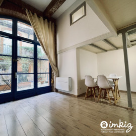 
                                                                                        Vente
                                                                                         Toulouse-Les Carmes - T2/3 rénové sur cour privée