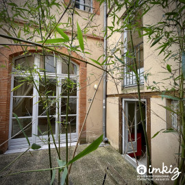 
                                                                                        Vente
                                                                                         Toulouse-Les Carmes - T2/3 rénové sur cour privée