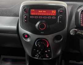 
                                                                                        Voiture
                                                                                         Toyota Aygo 1.0 VVT-i x-play Hatchback 3dr Petrol Manual Euro 6 (68 ps)