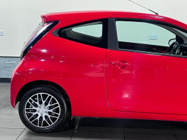 
                                                                                        Voiture
                                                                                         Toyota Aygo 1.0 VVT-i x-play Hatchback 3dr Petrol Manual Euro 6 (68 ps)