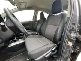 
                                                                                        Voiture
                                                                                         TOYOTA YARIS DYNAMIC