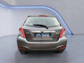 
                                                                                        Voiture
                                                                                         TOYOTA YARIS DYNAMIC