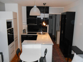 
                                                                                        Location
                                                                                         Très agréable F2 idéalement situé