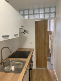 Location
Très beau 2 pièces de 35 m2 (loyer tout inclus)