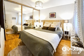 
                                                                                        Vente
                                                                                         Très beau 4 pièces au calme