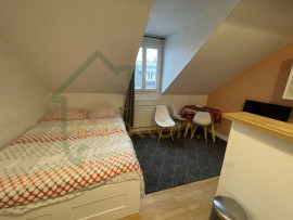 Location
TRES BEAU STUDIO MEUBLE PLEIN CENTRE VILLE