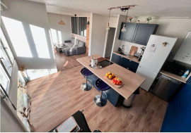 
                                                                                        Location
                                                                                         Très beau T2 43m² refait à neuf