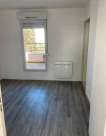 
                                                                                        Location
                                                                                         Très beau T2 avec balcons à Nantes Beauséjour
