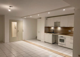 
                                                                                        Location
                                                                                         Très bel appart 3P 75 m2 890 euros à Toulouse