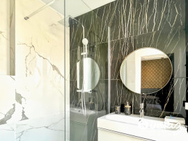 
                                                                                        Vente
                                                                                         Très bel appartement 3 pièces entièrement rénové