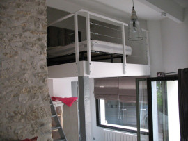 
                                                                                        Location
                                                                                         Très Calme