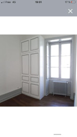 
                                                                                        Location
                                                                                         Très grand appartement centre ville très sécurisé