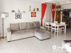 Vente
Triplex 4 pièces une maison de village