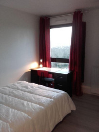 
                                                                                        Colocation
                                                                                         Trois chambres dispos dans belle coloc