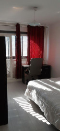 
                                                                                        Colocation
                                                                                         Trois chambres dispos dans belle coloc